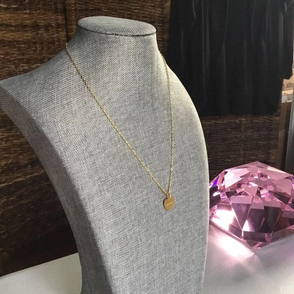 NOMINAL LETTER  HEART CHARM 18K GOLD NECKLACE NWOT NO BOX NO DUST BAG - Picture 2 of 15